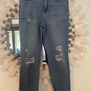 Women's Universal Thread Distressed High Rise Slim Straight Jeans